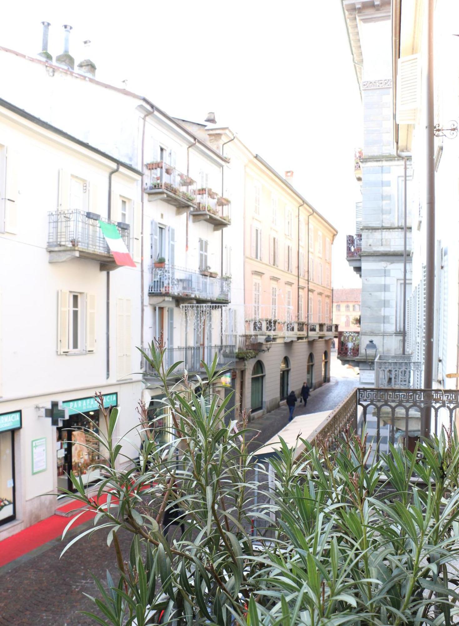 Le Melusine Appartement Vercelli Buitenkant foto